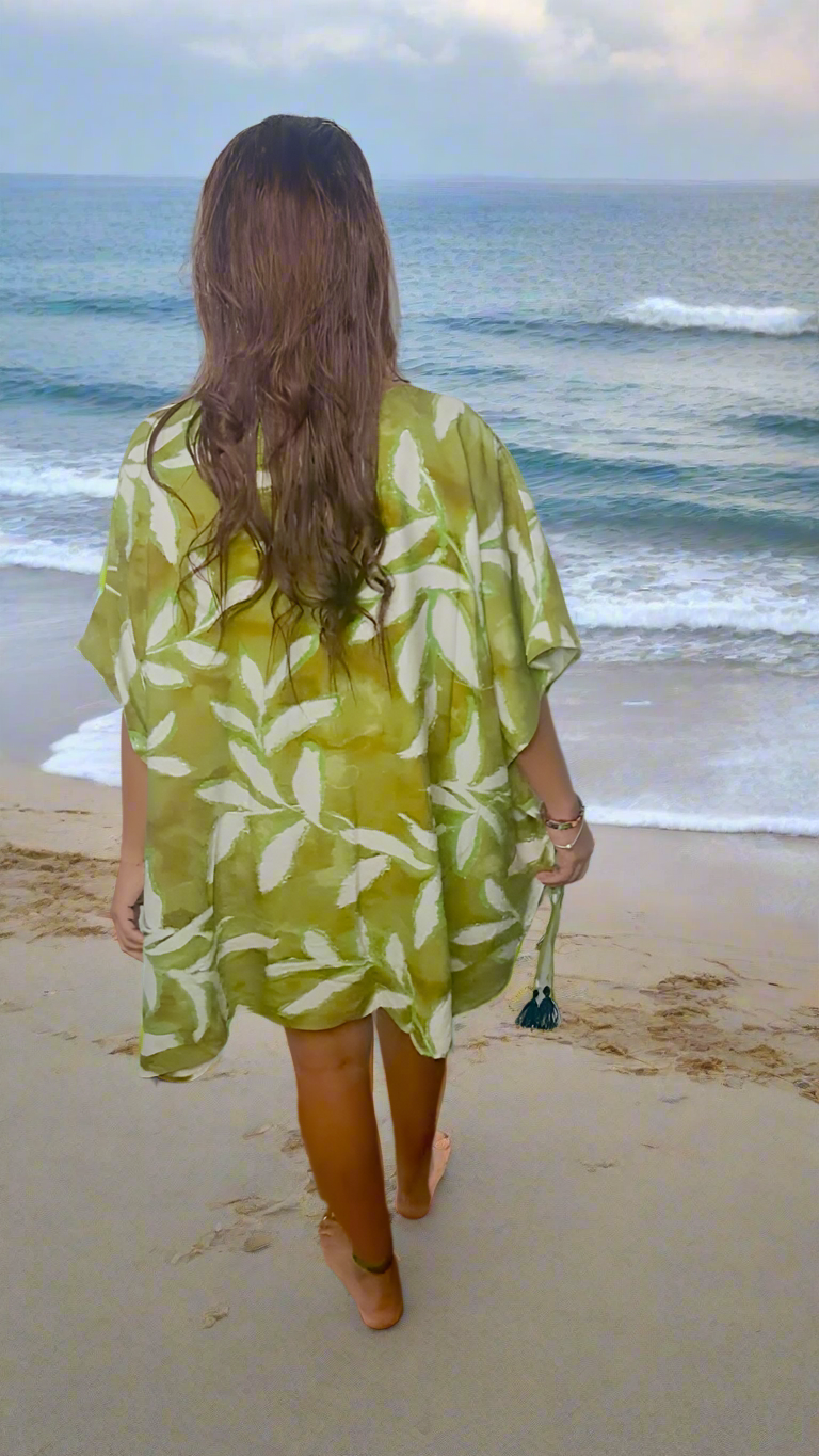 Mola Poncho Pax | Nawa Series | Nido Indie Shop