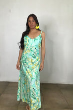 Load image into Gallery viewer, Strappy Maxi Lush
