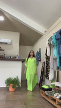 Load and play video in Gallery viewer, Mola Kaftan Neon ⭐️ DELUXE
