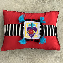 Load image into Gallery viewer, Decorative Multi Mola Pillow
