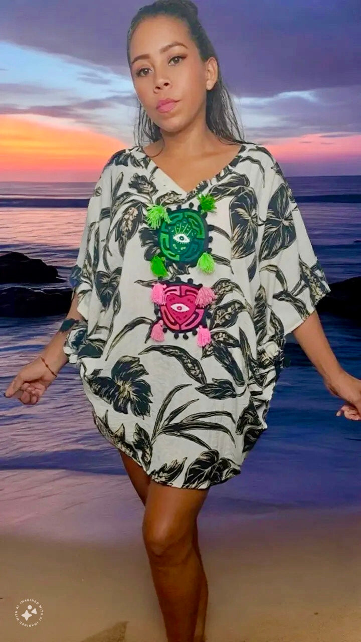 Mola Poncho Mojito | Hamsa Custom Mola Collection | Nido Shop