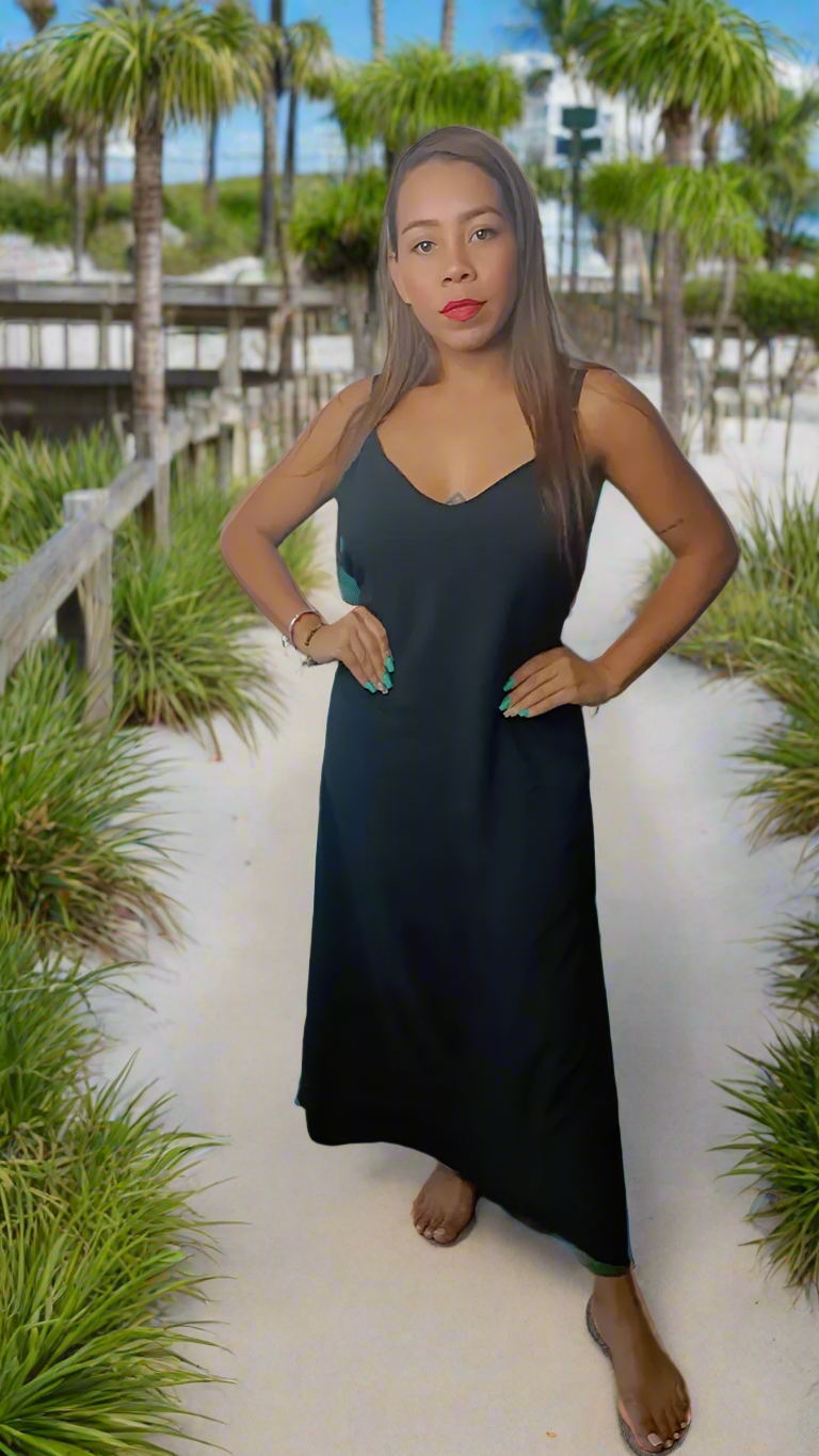 Strappy Maxi Black | Handcrafted Elegance | Nido Shop