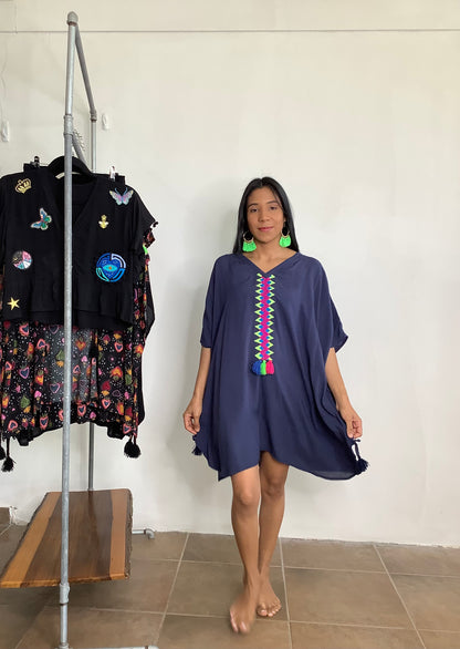 Ropa ligera sostenible tropical slow fashion hecha en panama, talento nacional directo a domicilio. Nido Shop pros en integrar arte local ropa originaria contemporánea con tu ropa fresquita playera. La vida relax bendecida y contribuyente social.  Amamos las molas y las pintas,apoyamos artesanos Guna y Ngabe