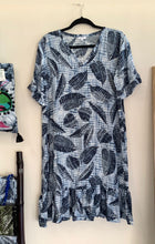 Cargar imagen en el visor de la galería, Flouncy Tunic Dress Papiro
